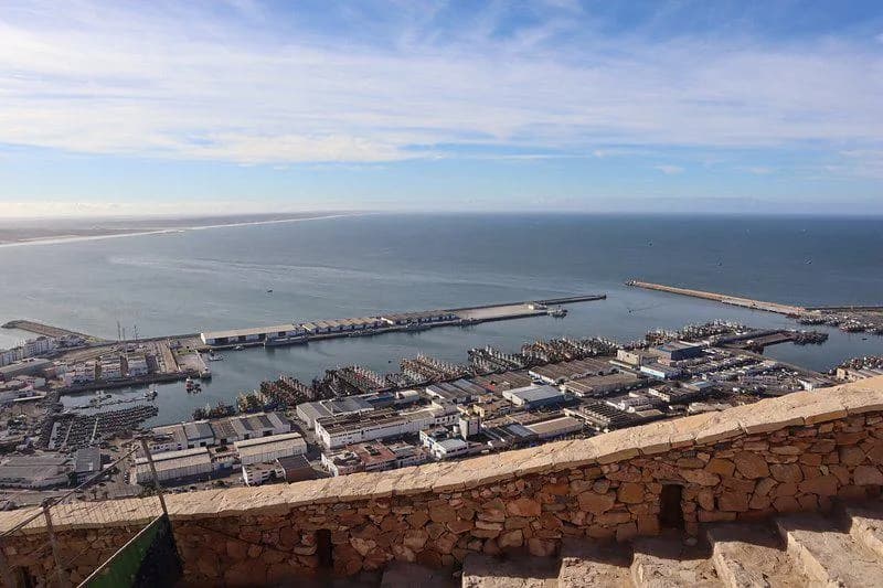 The fishing port and the Atlantic seen from the wall of the kasbah.